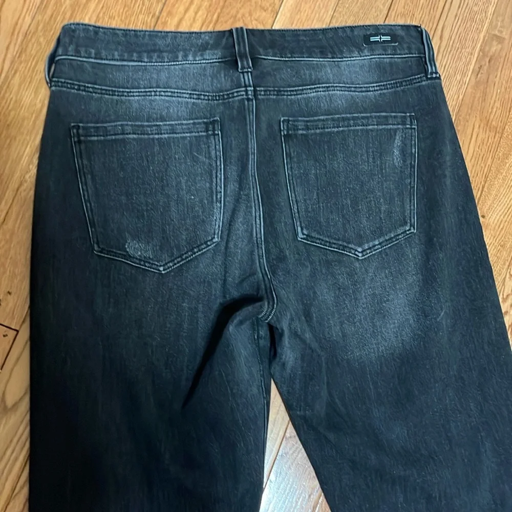 Liverpool LA Black Sadie Straight Jeans Destructed Let Down Hem Sz 8/29